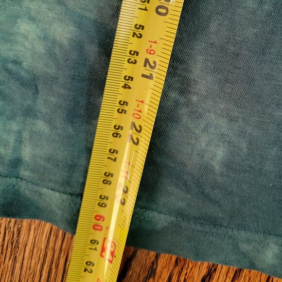 New Slytherin Tee Hogwarts Universal Wizarding World of Harry Potter Size S NWT - Picture 8 of 8